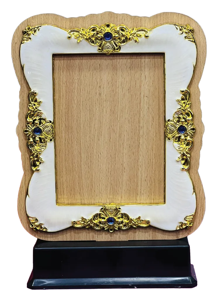 REGAL PLAQUR WITH BASE